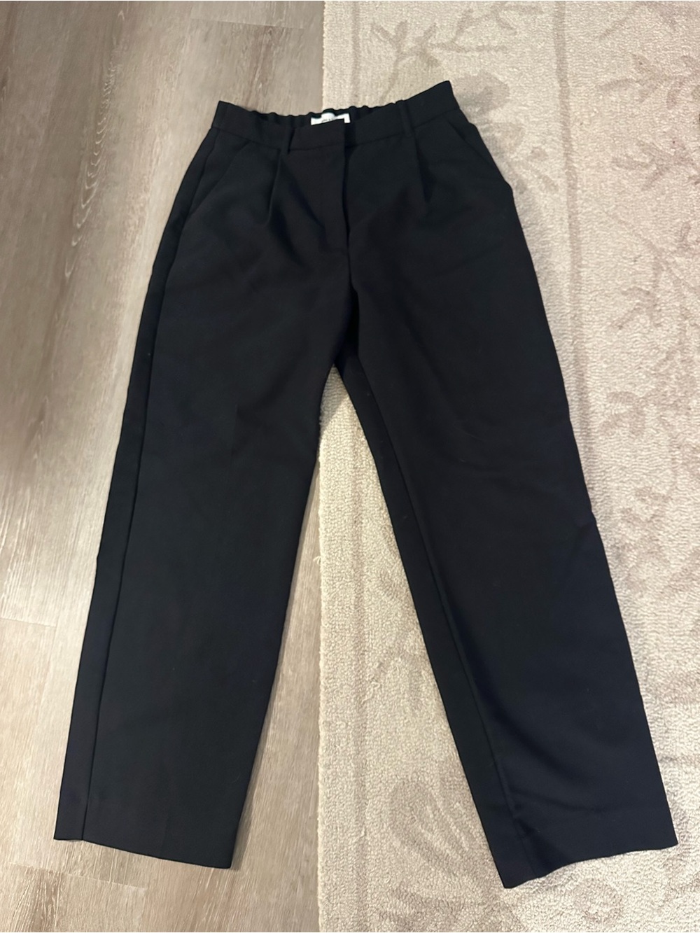 Abercrombie & Fitch - Tailored Straight Fit Pants